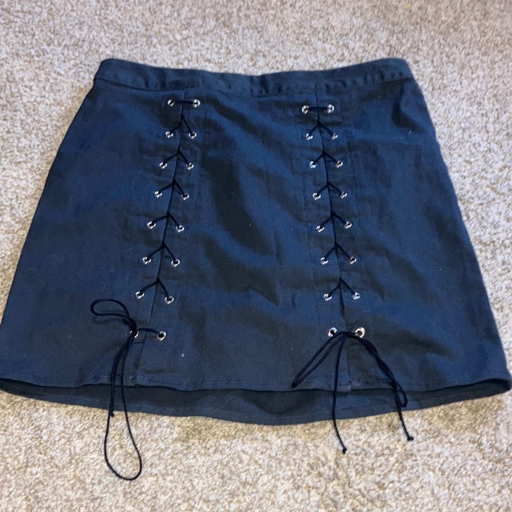 Black skirt